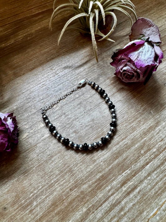 Black Onyx & Sterling Silver Pearl Bracelet – 5mm