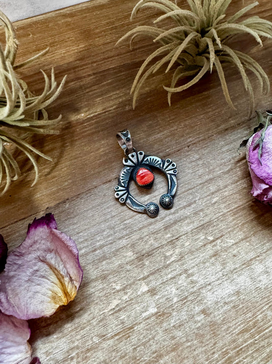 Naja Pendant with Red Spiny Oyster – Sterling Silver – Native Made by KB